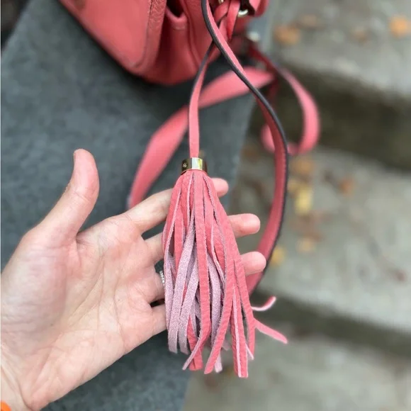 Gorgeous coral pink Isaac Mizrahi leather Crossbody Bag with